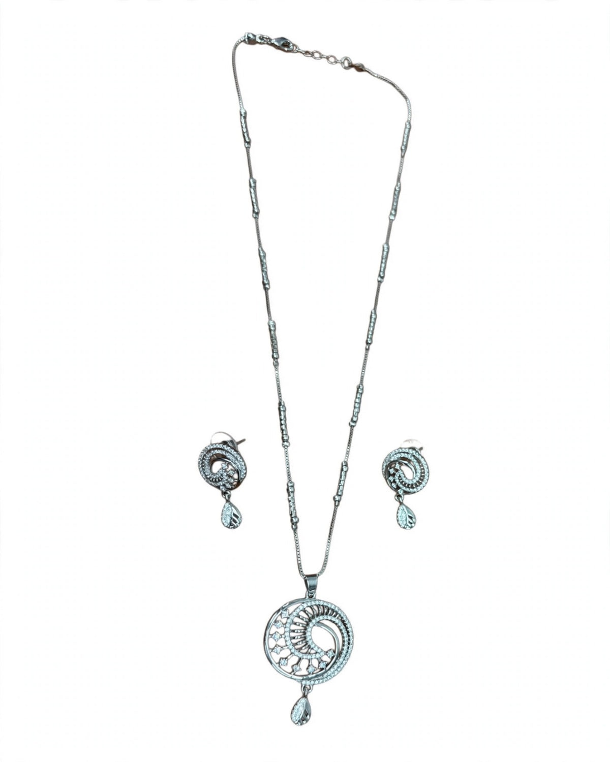 Silver Swirl Radiance Necklace Set