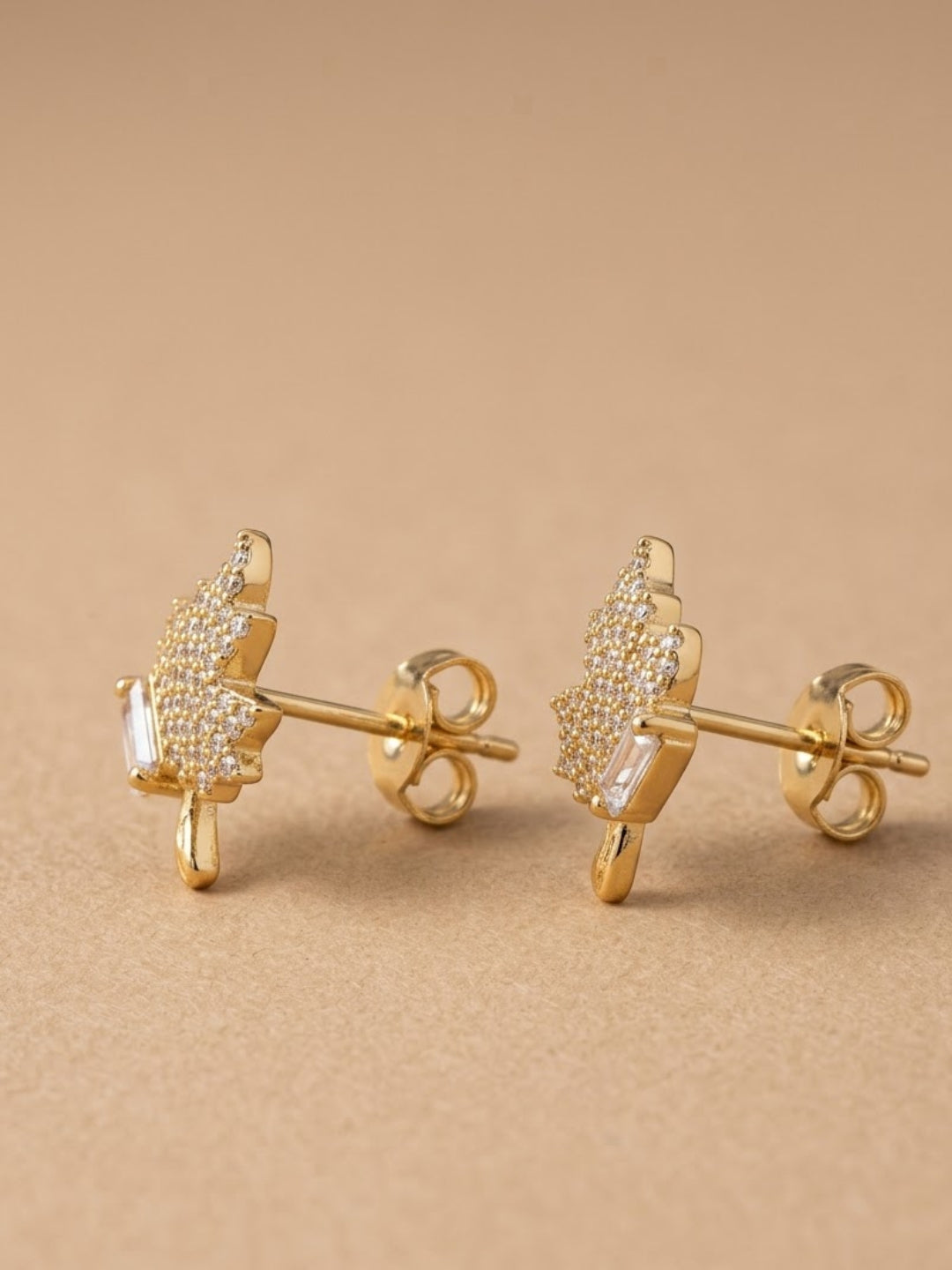 Shine White Maple Leaf Stud Earrings