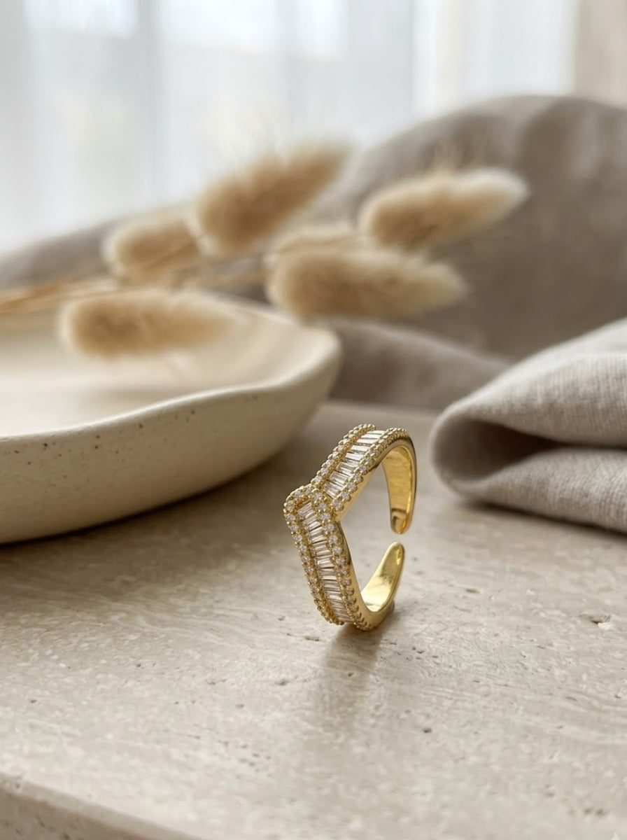 Luxe Link Royal Pavé Ring