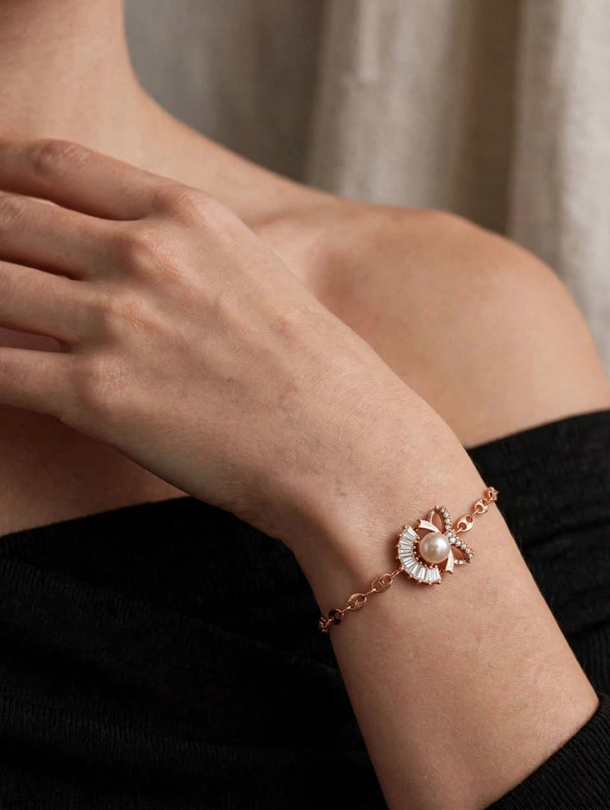 Rose Floral Pearl Link Bracelet