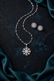 Silver Floral Radiance Necklace Set