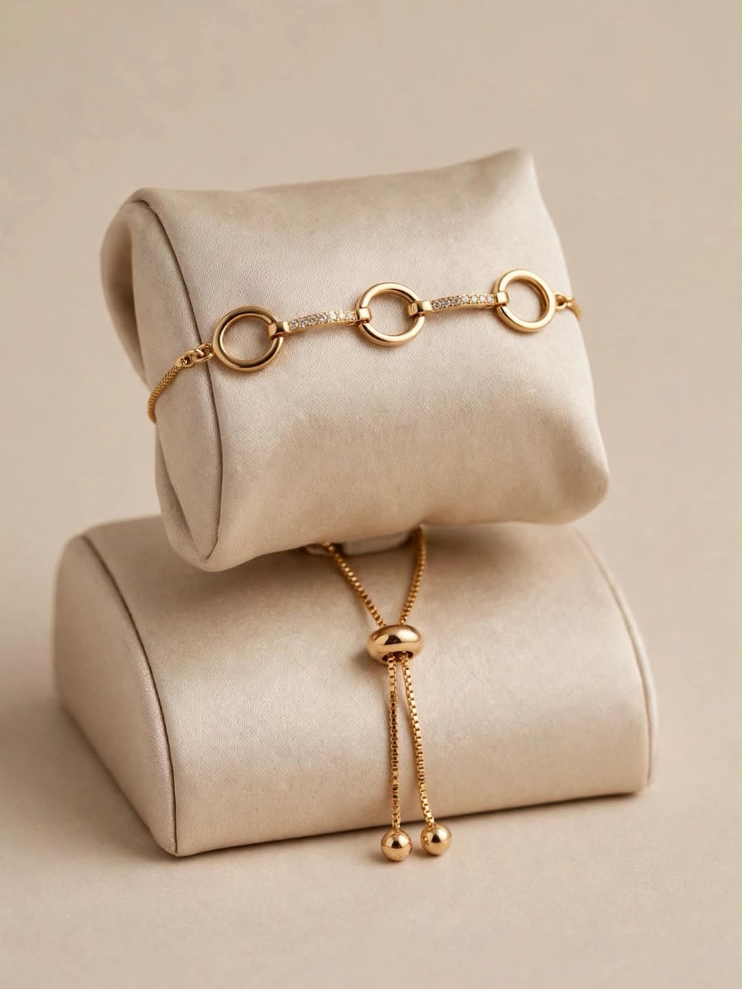 Golden Oval Link Stone Bracelet
