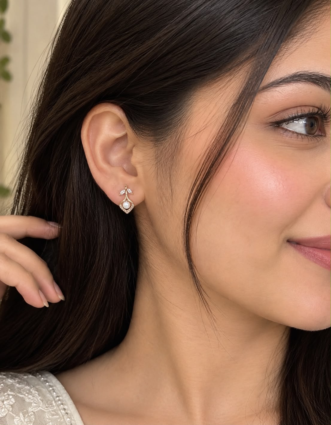 Rose Leaf Pearl Crystal Stud Earrings