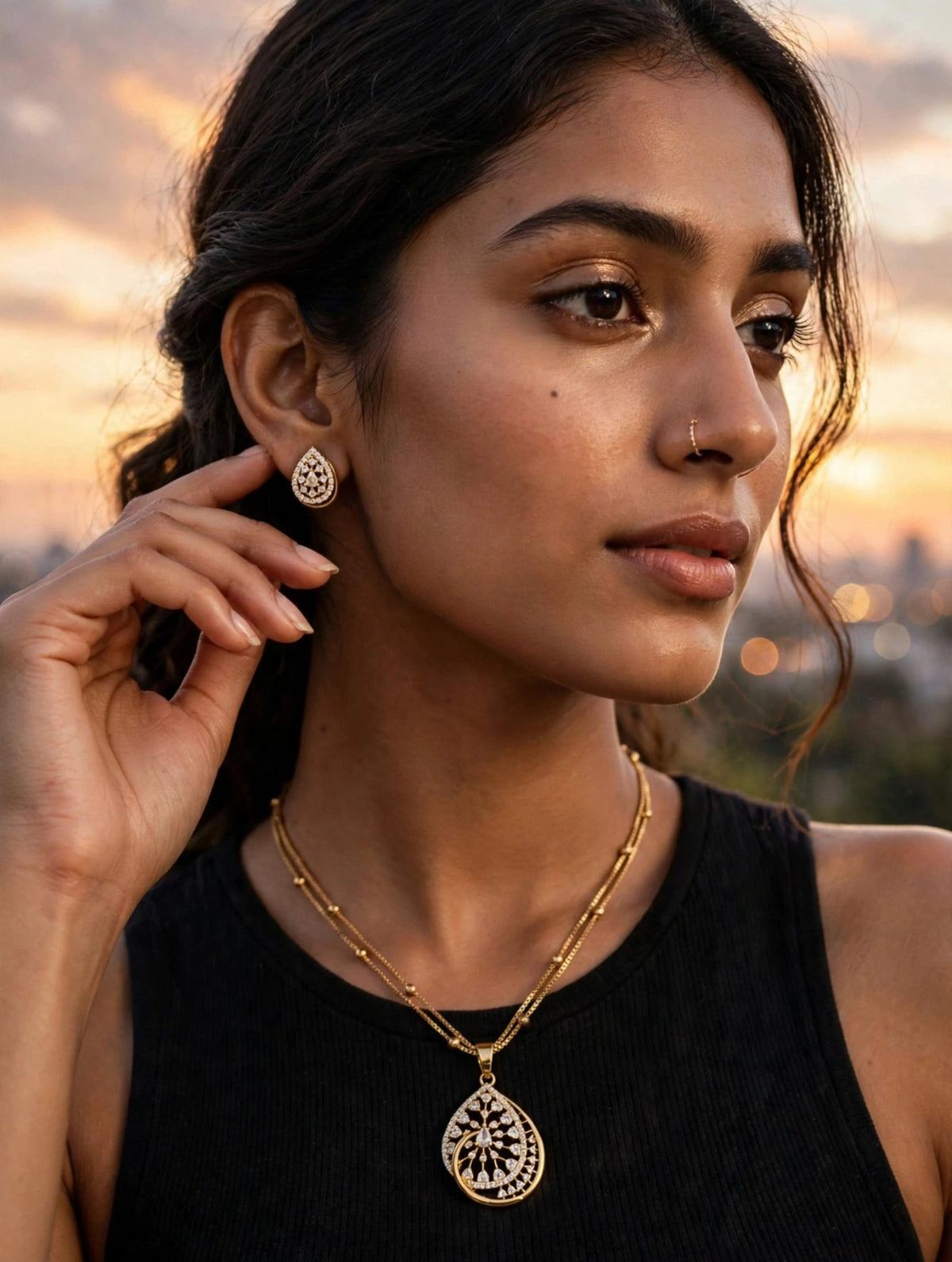 Golden Teardrop Double-Layer Necklace Set