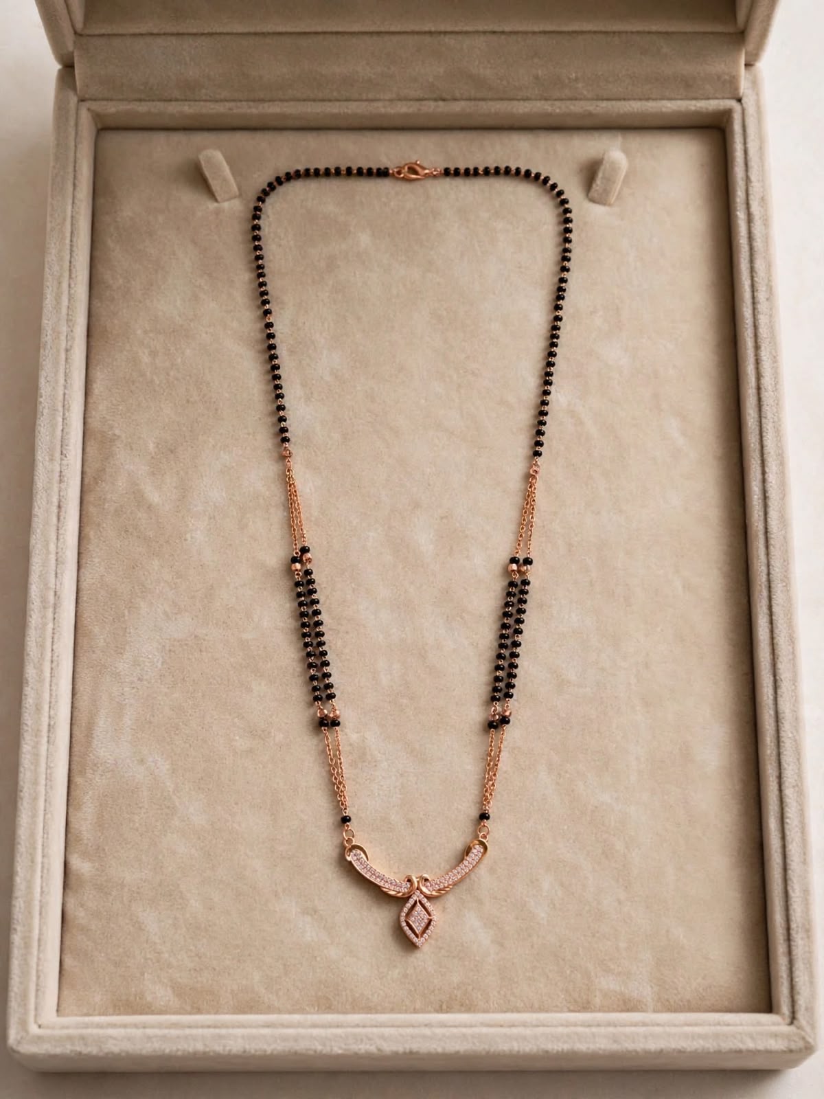 Rose Leaf Charm Curved Mangalsutra