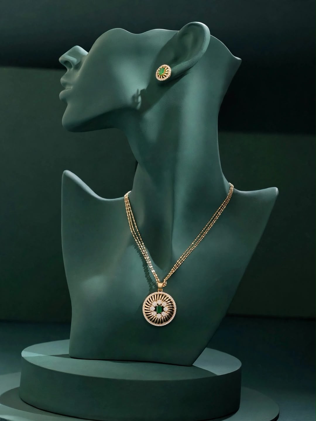 Rose Green Radiance Pendant Set