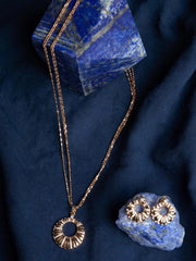 Rose Circular Textured Pendant Set