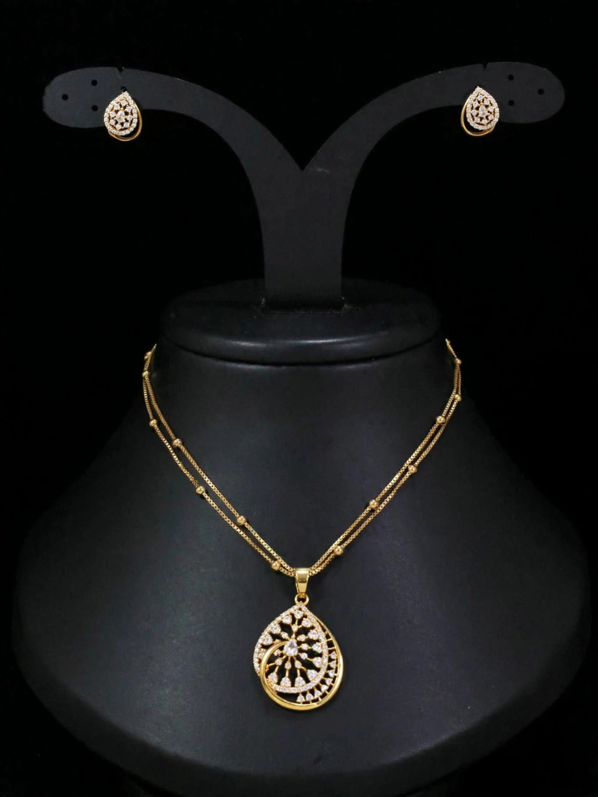 Golden Teardrop Double-Layer Necklace Set