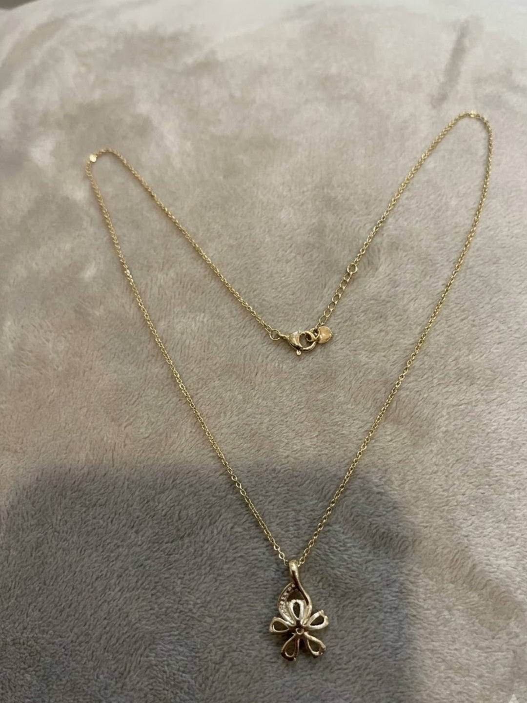 Sapphire Clover Bloom Pendant Necklace