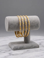 Vani Leaf Pattern Dual-Tone Bangle Set