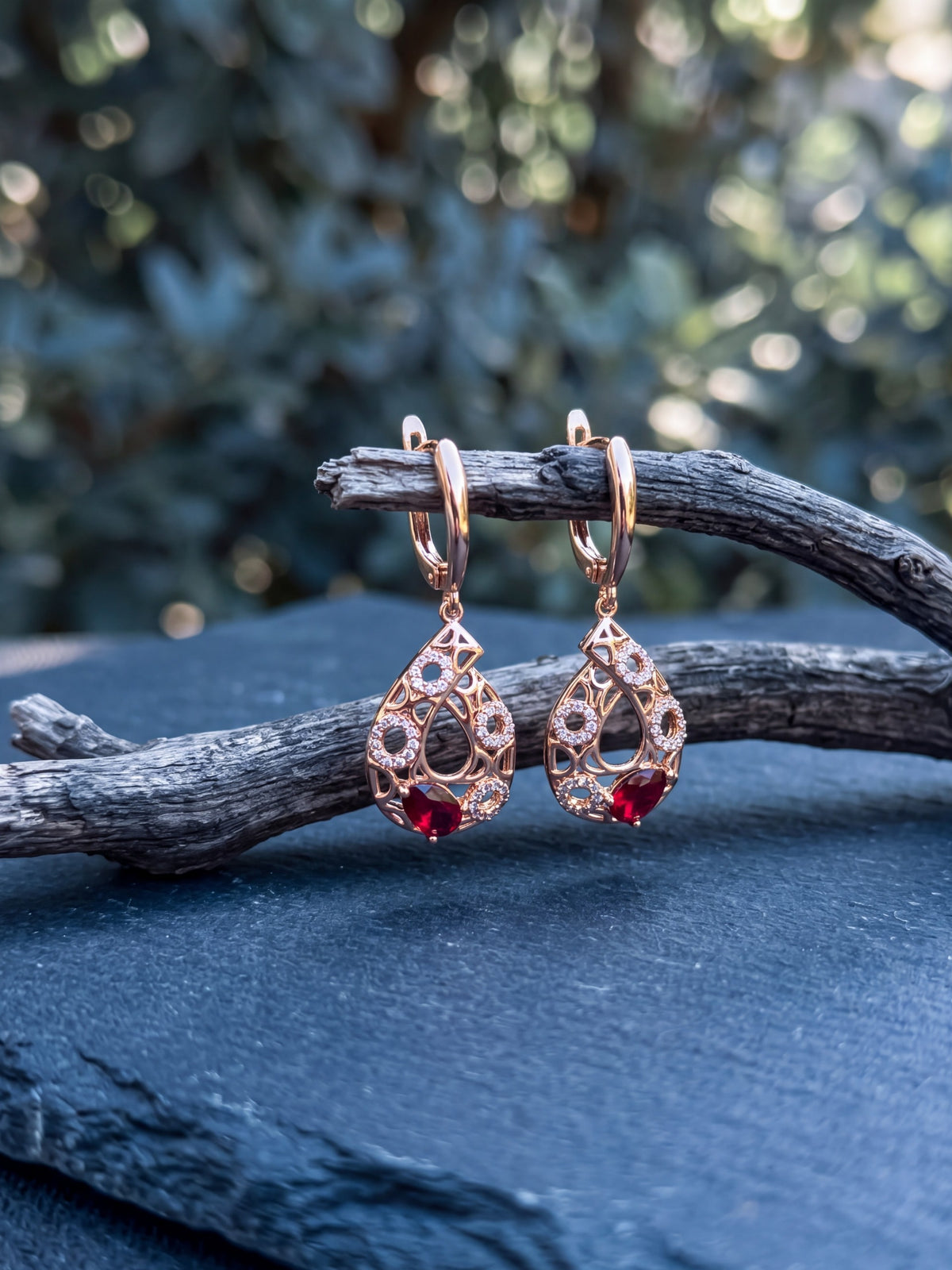 Majesty Red Teardrop Filigree Earrings