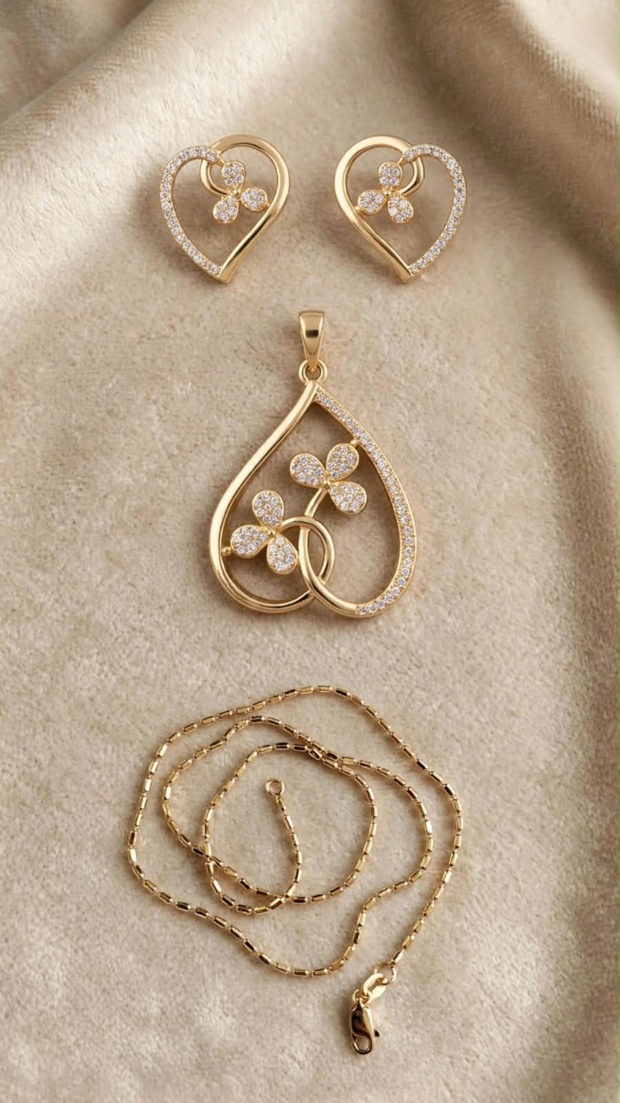Florisse Heart Floral Pendant Set