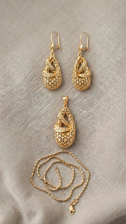 Alone Love Teardrop Filigree Pendant Set