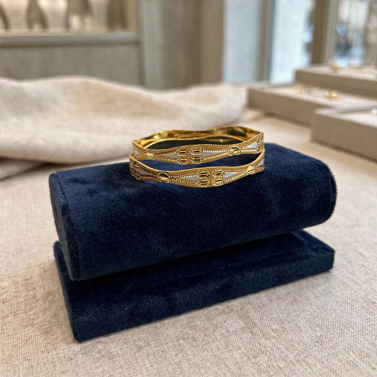 Parul Floral Dual-Tone Gold Bangle Set