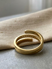Silk Line Pavé Bypass Ring