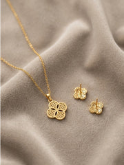 Forever Glow Clover Necklace Set