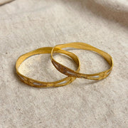 Parul Floral Dual-Tone Gold Bangle Set