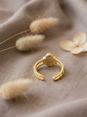 Radiance Pearl Clover Ring