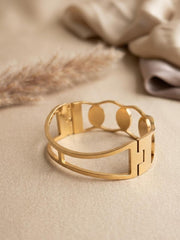Modern Glow Oval Stone Kada