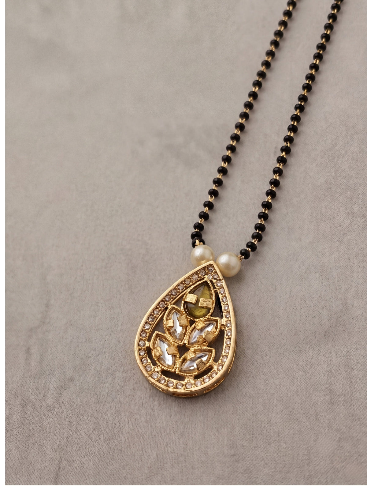 Kanak Green Teardrop Stone Mangalsutra