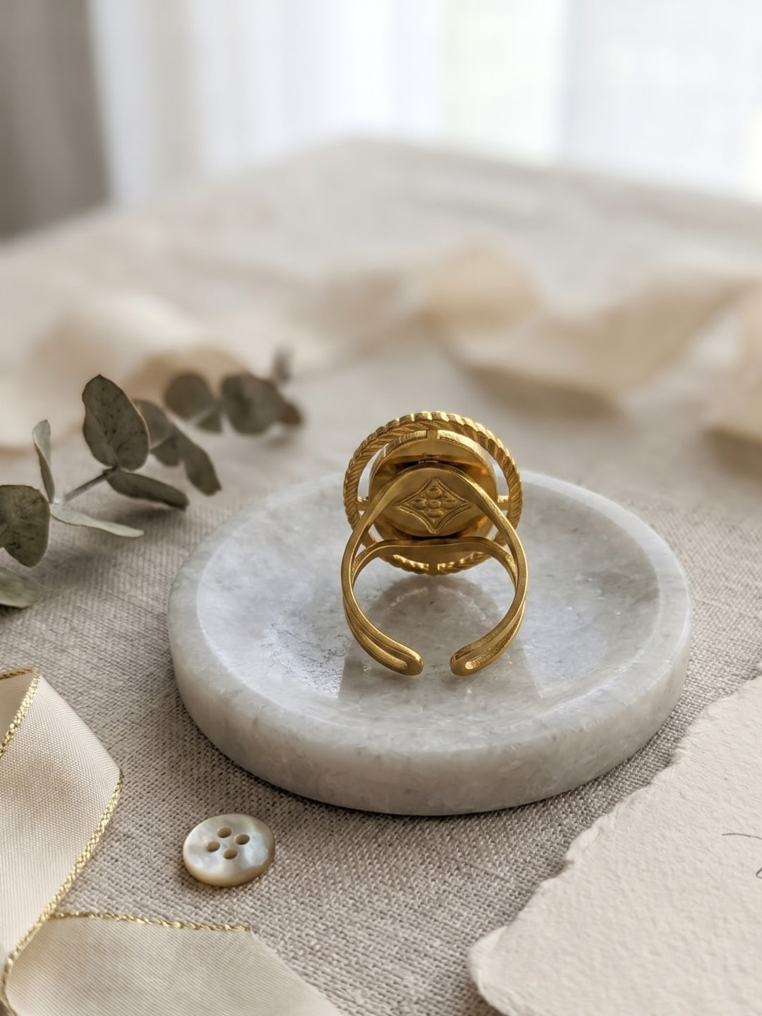 Rich Heavy Crystal Flower Ring