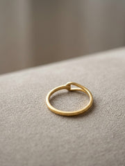 Mono Intertwined Wave Crystal Ring