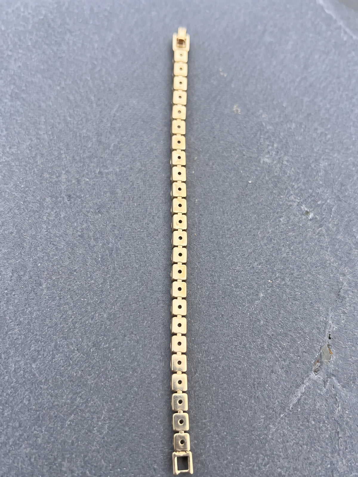 Pearl Glow Crystal Bracelet