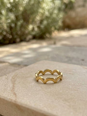 Wave S-Curve Minimalist Ring