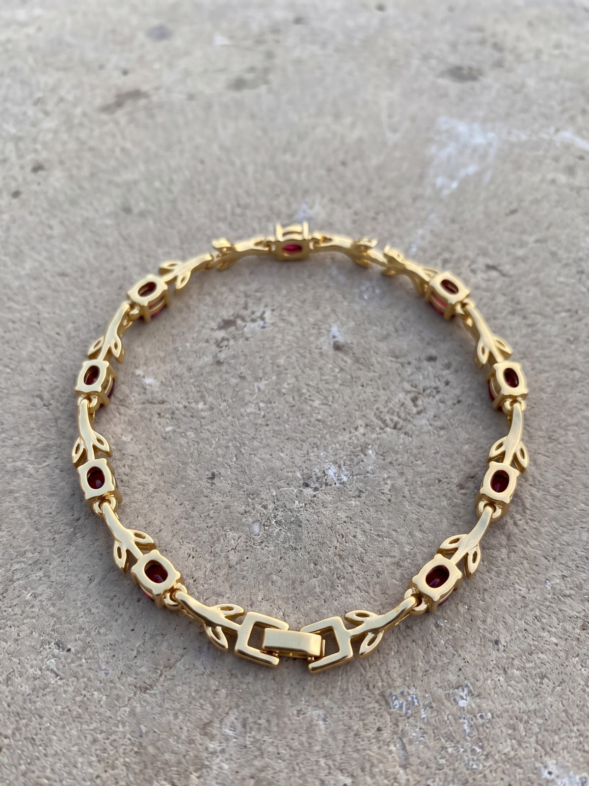 Tulip Love Maroon Bracelet