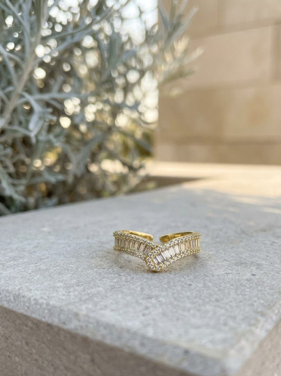 Luxe Link Royal Pavé Ring