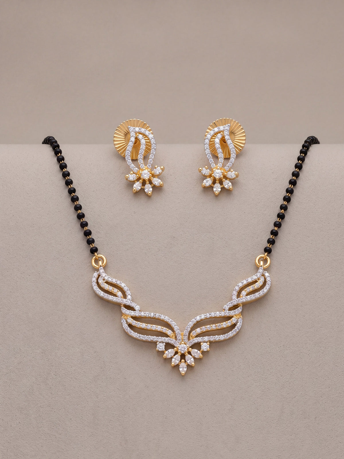 Milan Leaf Radiance Mangalsutra Set