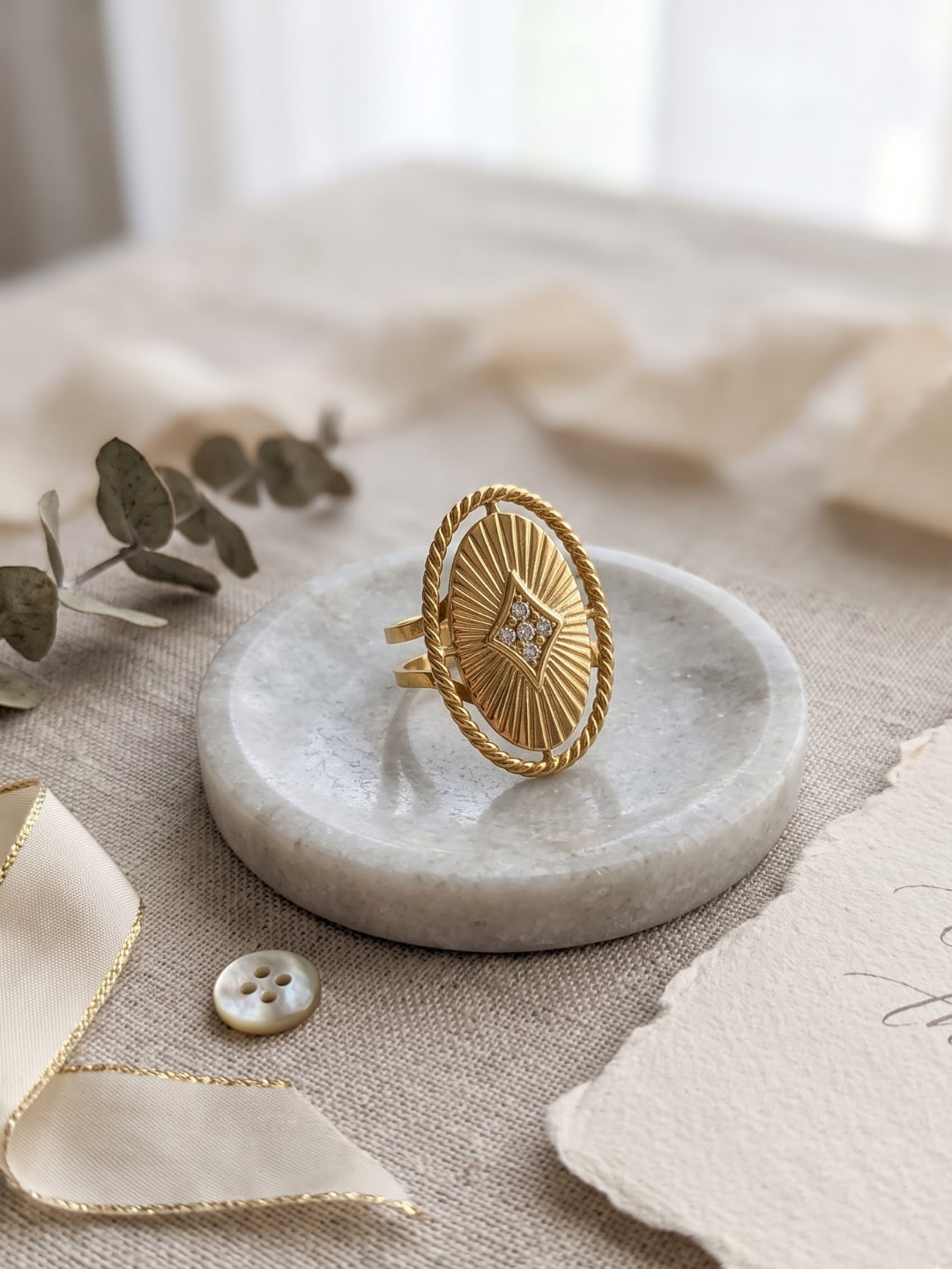 Rich Heavy Crystal Flower Ring