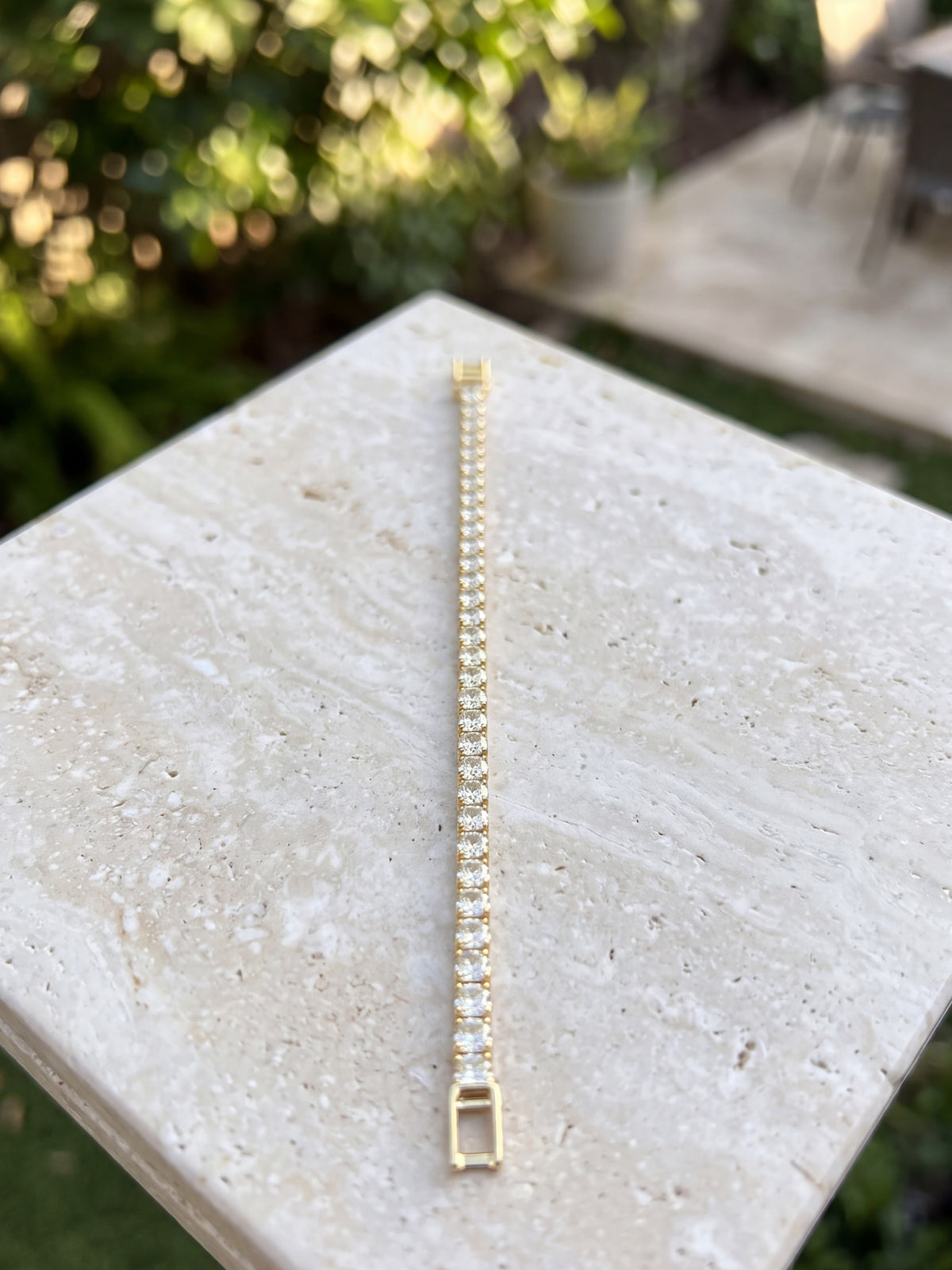 Pearl Glow Crystal Bracelet