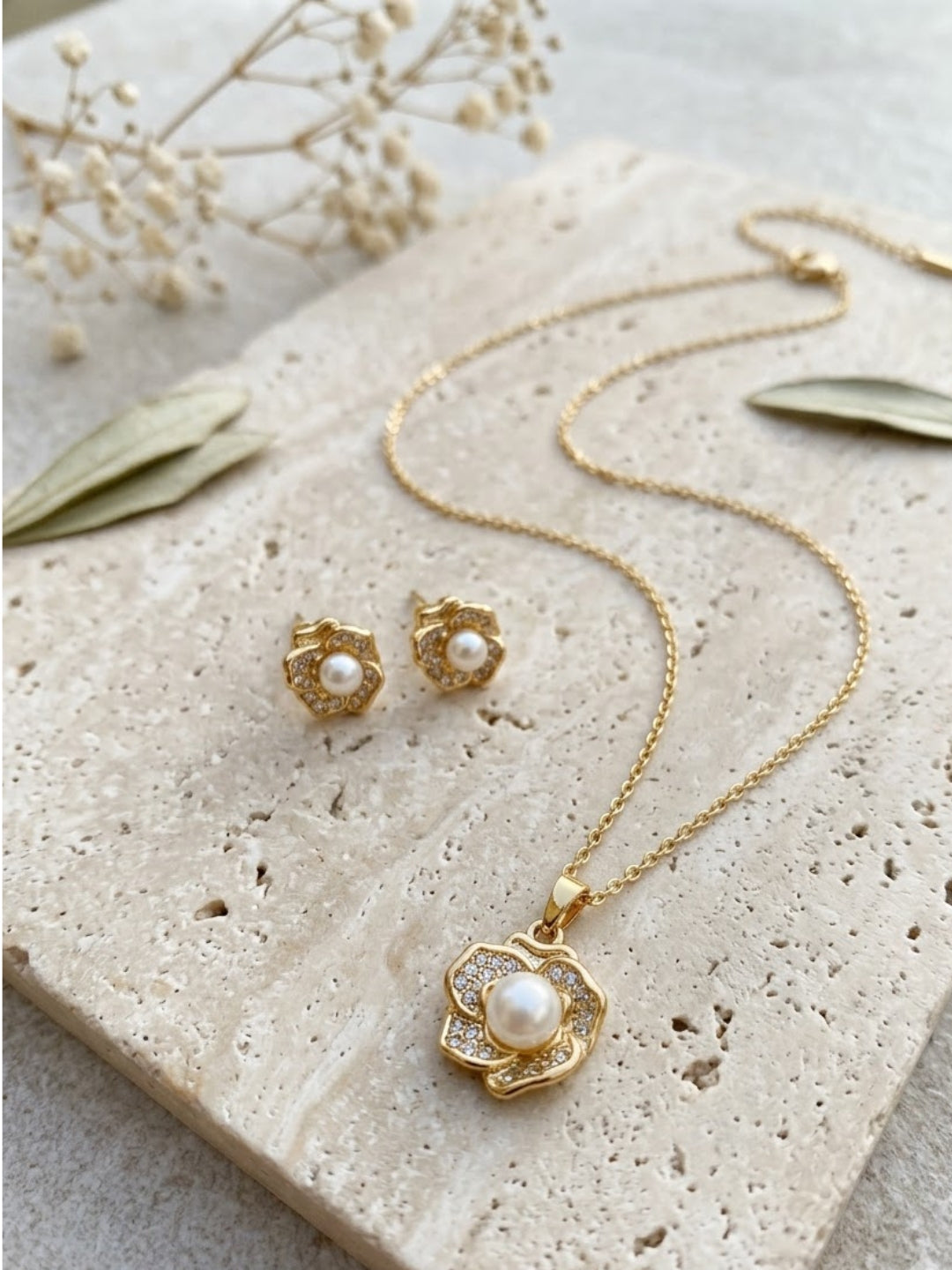 Rose Pearl Floral Necklace Set