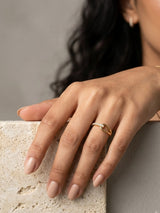 Mono Intertwined Wave Crystal Ring