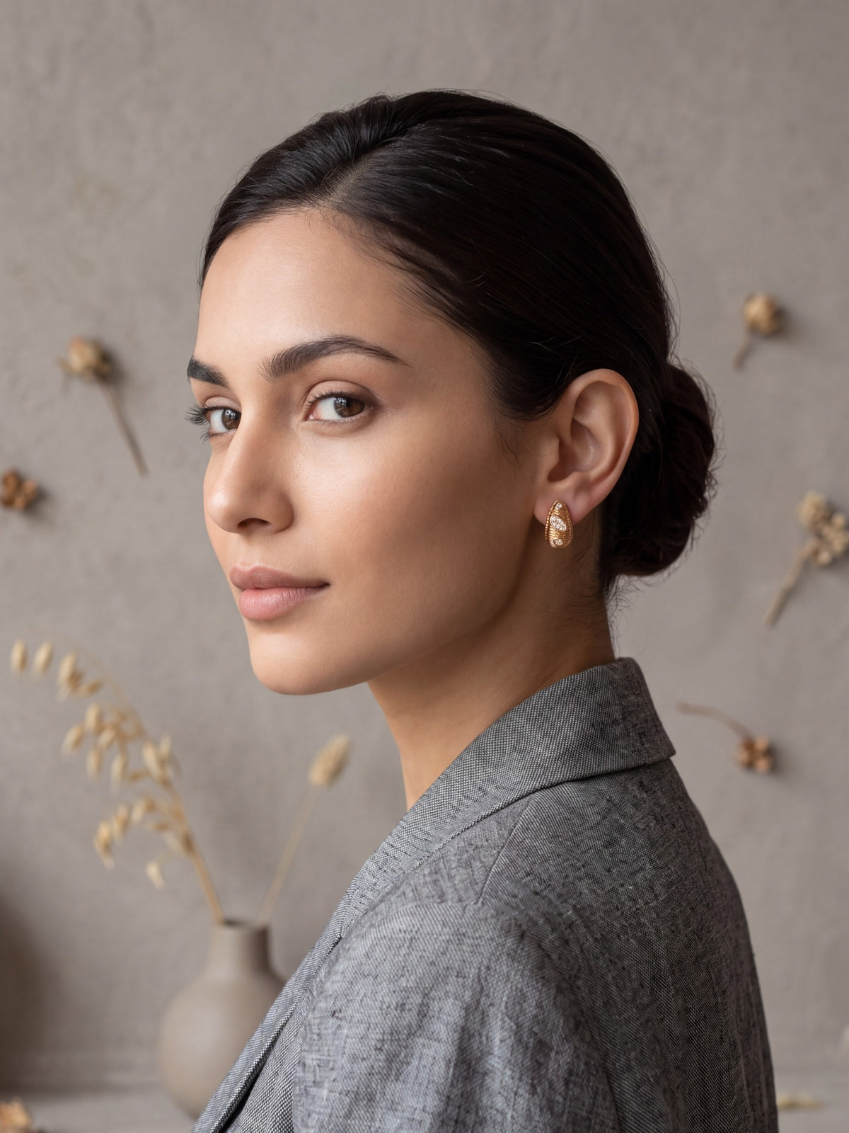 Elysia Bali Oval Crystal Stud Earrings