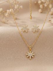 Frost Bloom Star Necklace Set