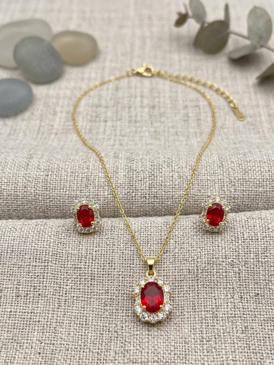 Red Angle Ruby Halo Necklace Set