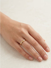 Pure Line Minimal Diamond Ring