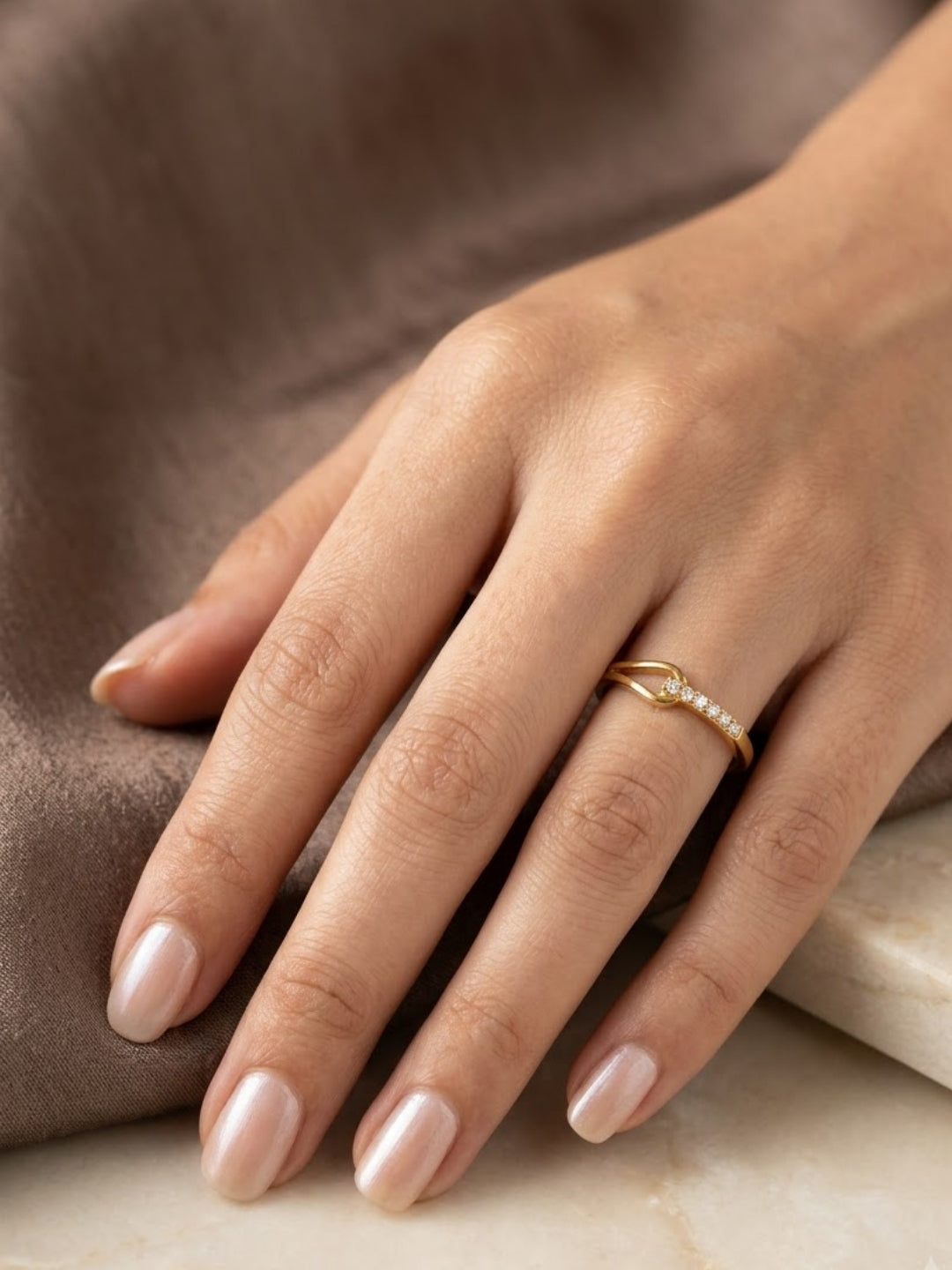 Mono Intertwined Wave Crystal Ring