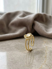 Radiance Pearl Clover Ring