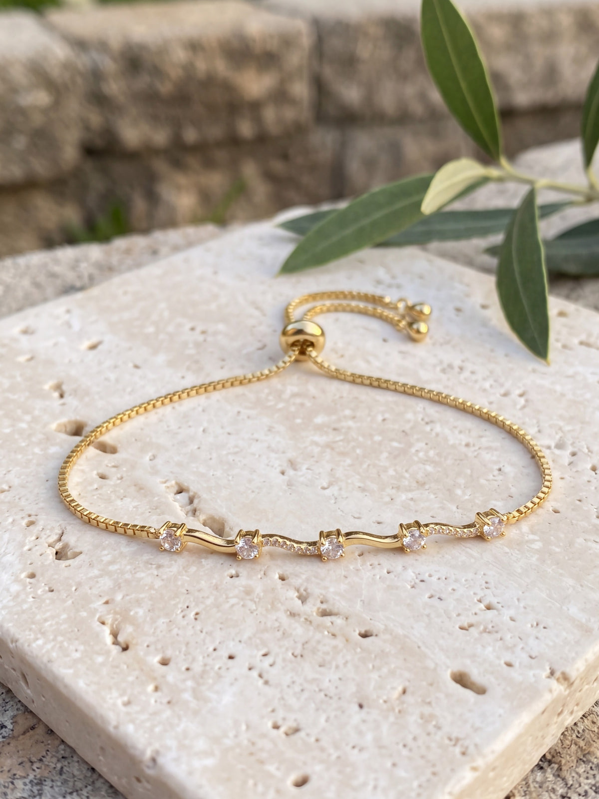 Minimal Starburst Crystal Bracelet