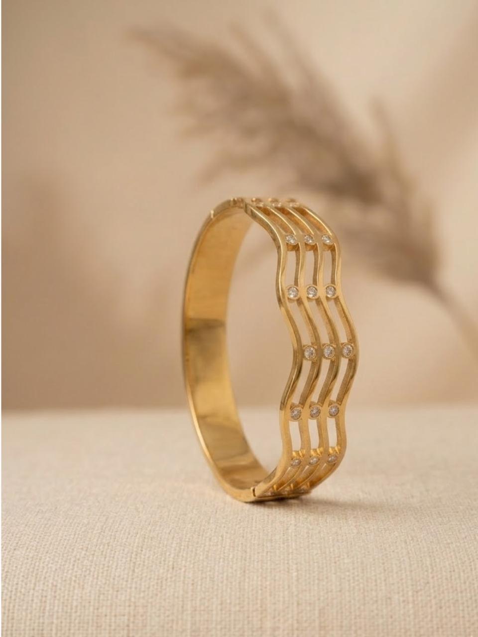 Amethyst Wave Gold Kada